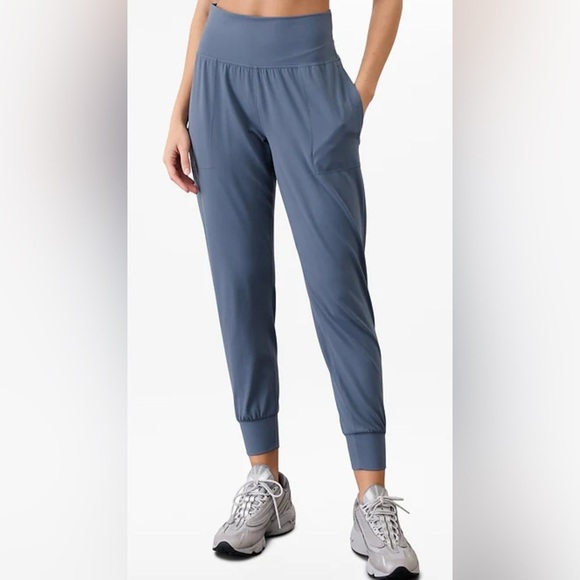 Athleta Pants - Athleta Trekkie North Jogger Women’s Sz 18Mountain Hiking Trail Pants Black